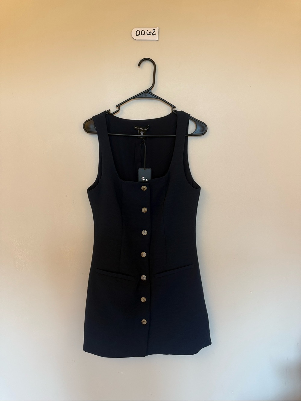 Sincerely Jules Black Button-Front Sleeveless Mini Dress